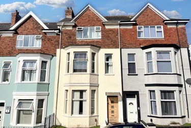 8 bed house, Addison Road, North Hill, Plymouth, PL48LL - Image 1